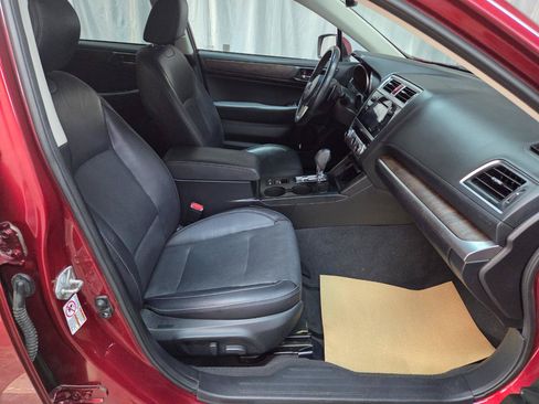 Used 2017 Subaru Outback 2.5i Limited AWD/4WD image 13
