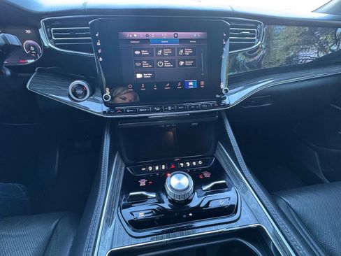 Used 2022 Jeep Wagoneer Series III w/ Convenience Group I image 22