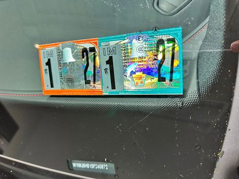 Used 2025 Mercedes-Benz GLC 43 AMG 4MATIC image 42