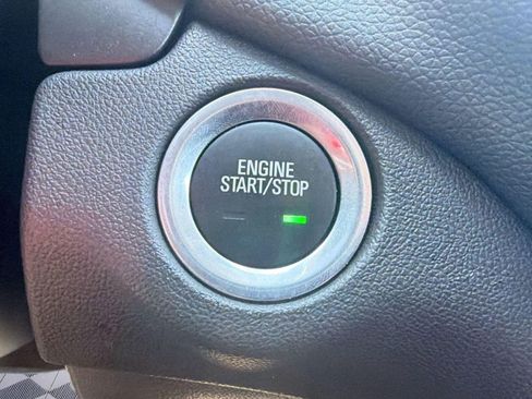 Used 2024 Chevrolet Equinox LT FWD image 24