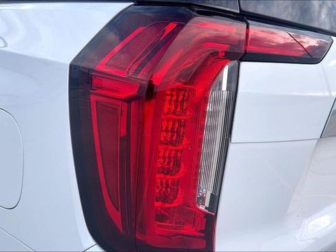 Used 2021 GMC Yukon Denali image 36