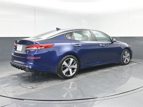 Used 2019 Kia Optima S image 5
