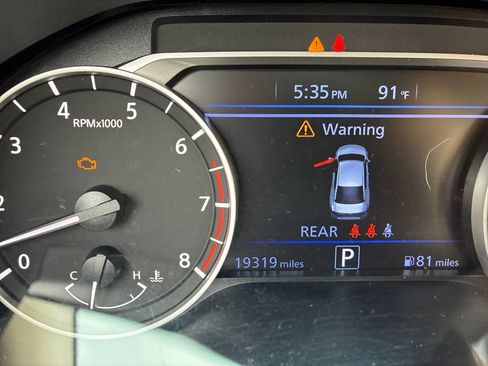 Certified 2023 Nissan Altima 2.5 SR FWD image 9