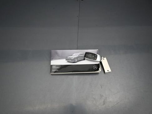 Used 2022 Mercedes-Benz GLC 300 image 41