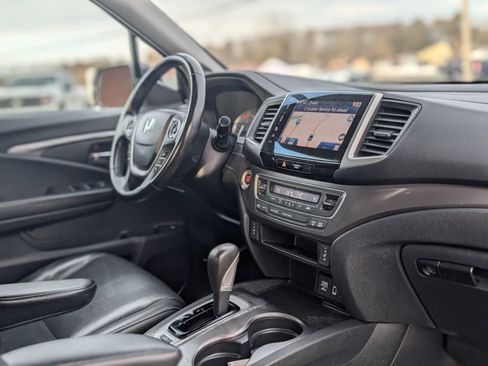 Used 2017 Honda Ridgeline RTL-T image 46