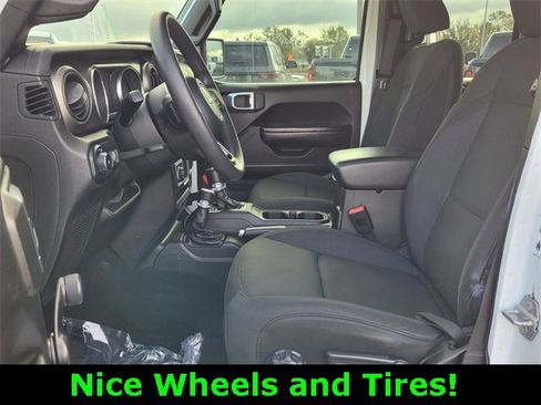 Certified 2018 Jeep Wrangler Unlimited Sport image 13