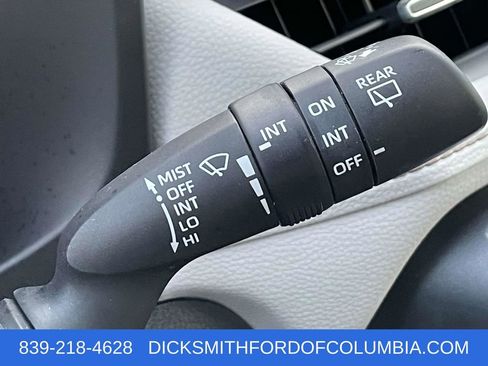 Used 2020 Toyota RAV4 XLE Premium image 23