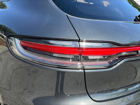 Used 2023 Porsche Macan AWD/4WD image 19