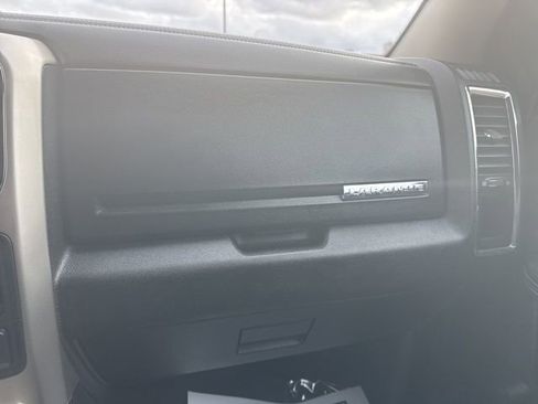 Used 2014 RAM 2500 Laramie w/ Convenience Group image 22