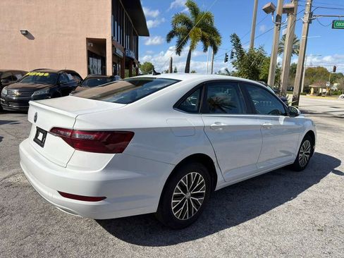 Used 2021 Volkswagen Jetta R-Line image 5