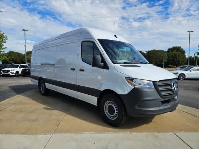 Used 2026 Mercedes-Benz Sprinter 2500 image 2