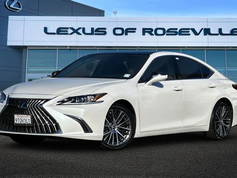 Used 2025 Lexus ES 350 w/ Premium Package image 1