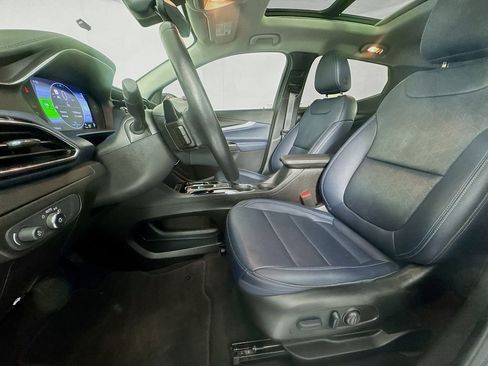 Used 2023 Chevrolet Bolt EUV Premier w/ Sun & Sound Package image 25