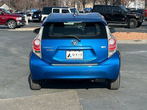 Used 2013 Toyota Prius C image 5
