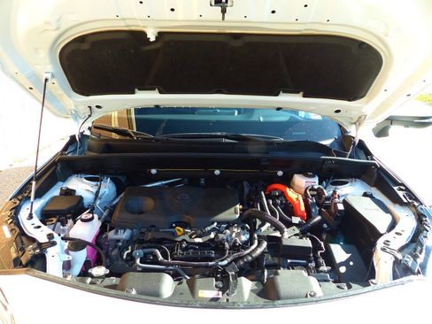 Used 2024 Toyota Venza Limited image 14