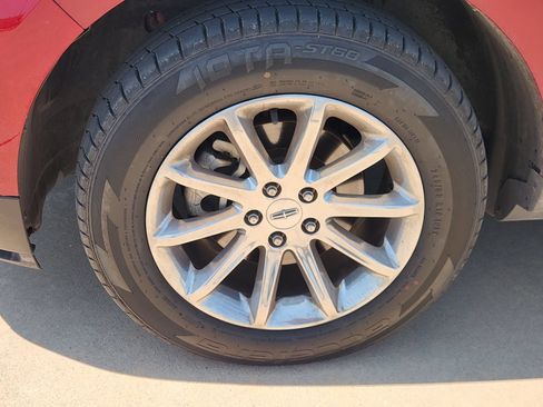 Used 2013 Lincoln MKX AWD image 14
