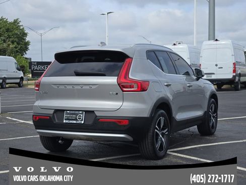 Certified 2025 Volvo XC40 B5 Core AWD/4WD image 5