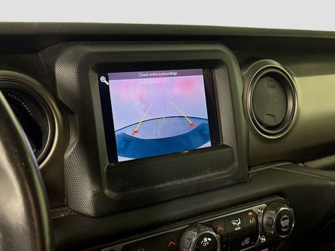 Used 2020 Jeep Gladiator Sport w/ Quick Order Package 24S AWD/4WD image 14