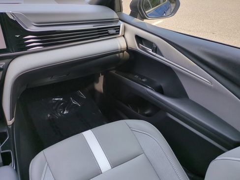 Used 2026 Toyota Camry SE w/ Multimedia Upgrade Package FWD image 16