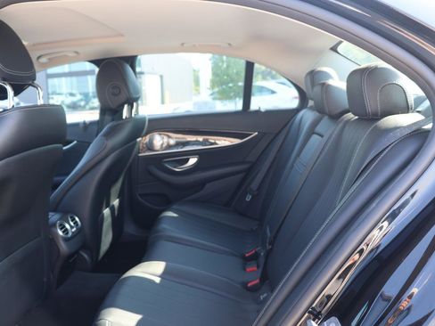 Used 2018 Mercedes-Benz E 300 image 27