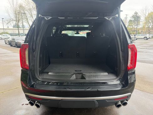 Used 2021 GMC Yukon Denali w/ Denali Ultimate Package image 14