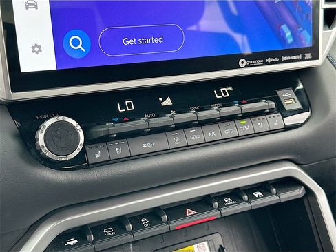 Used 2023 Toyota Tundra Platinum image 15