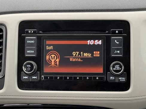 Certified 2022 Honda HR-V LX image 18