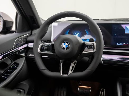 New 2026 BMW 530i xDrive w/ Executive Package image 11