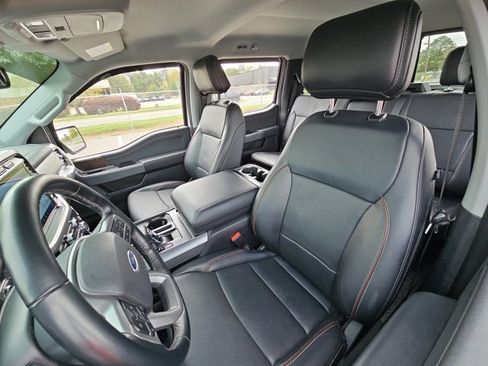 Used 2021 Ford F150 Lariat w/ FX4 Off-Road Package image 15