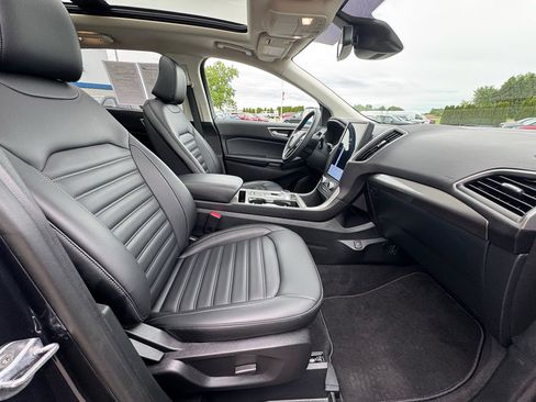 Used 2024 Ford Edge SEL w/ Convenience Package AWD/4WD image 11