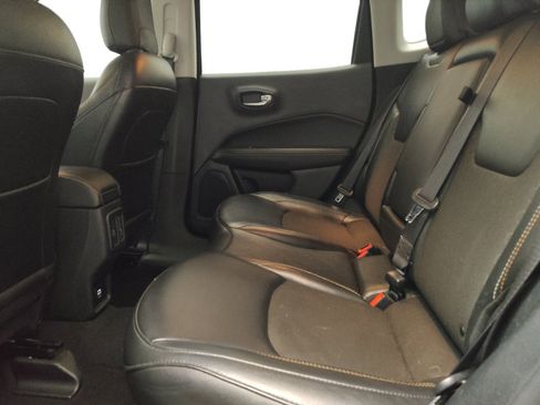 Used 2020 Jeep Compass Latitude FWD image 18