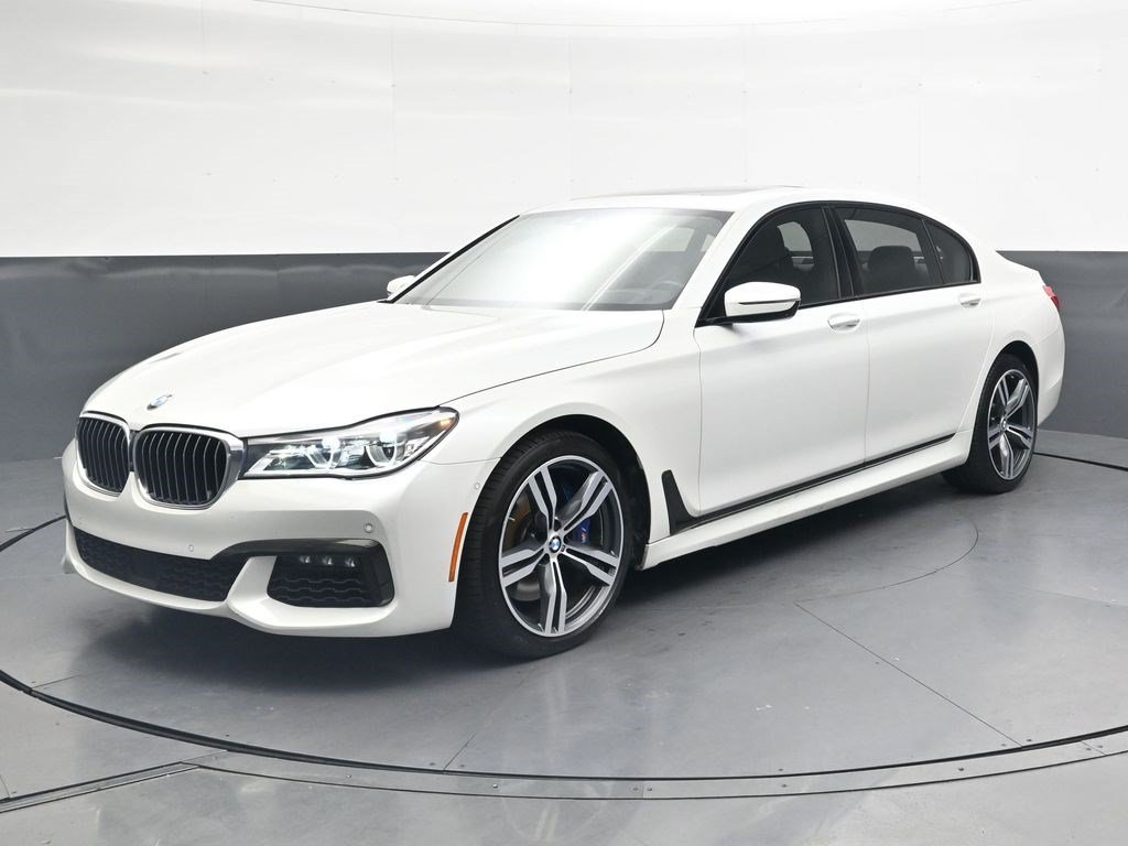 Used 2019 BMW 750i xDrive w/ Executive Package AWD/4WD image 8