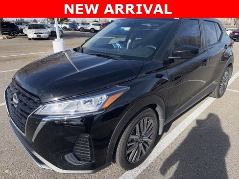 Certified 2024 Nissan Kicks SV image 2