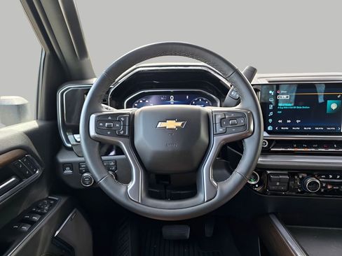 Used 2024 Chevrolet Silverado 2500 High Country AWD/4WD image 26