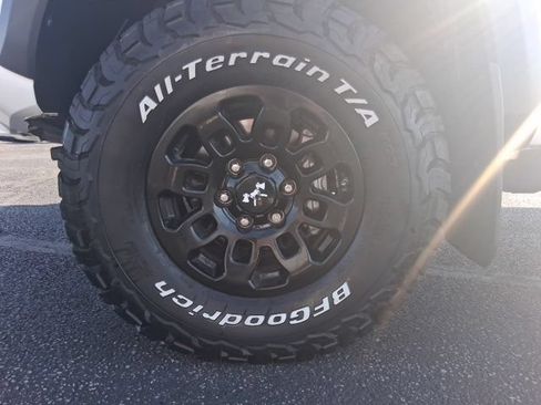 Used 2020 Toyota Tacoma SR AWD/4WD image 14