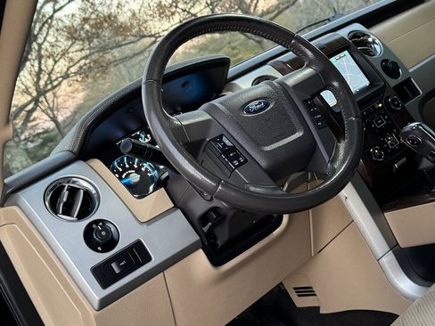 Used 2014 Ford F150 Lariat w/ Equipment Group 502A Luxury image 4