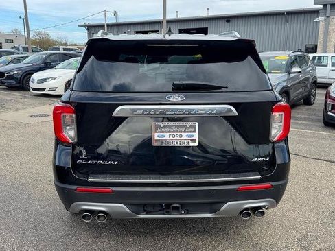 Certified 2022 Ford Explorer Platinum w/ Equipment Group 601A AWD/4WD image 4