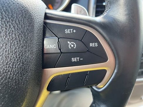 Used 2016 Jeep Grand Cherokee Laredo w/ Quick Order Package 23E image 22