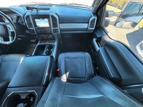 Used 2017 Ford F250 Lariat w/ Lariat Ultimate Package image 9