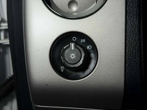 Used 2017 Ford Expedition XLT AWD/4WD image 29