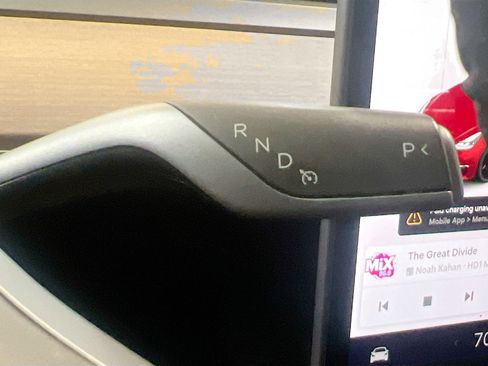 Used 2021 Tesla Model 3 Performance image 13