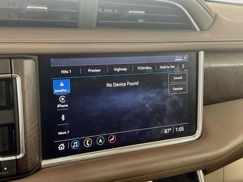 Used 2021 GMC Yukon Denali w/ Denali Premium Package AWD/4WD image 14