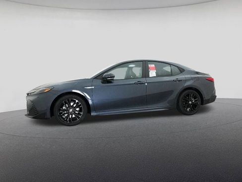 New 2026 Toyota Camry SE image 18