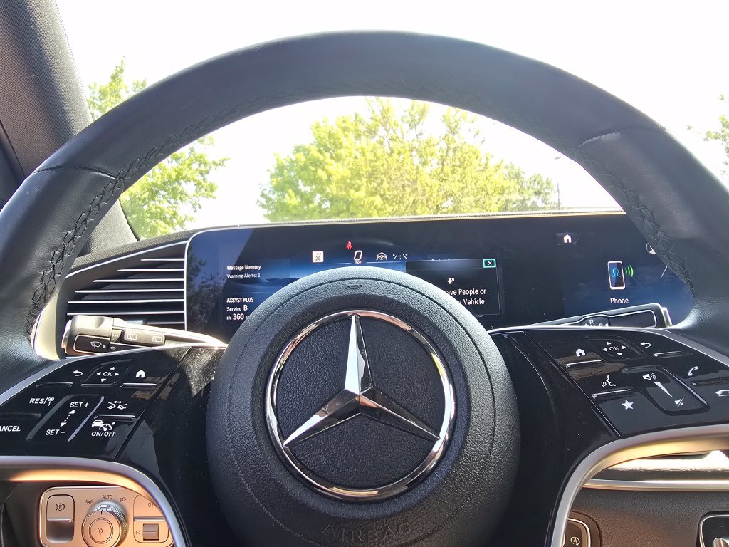 Certified 2024 Mercedes-Benz GLS 450 4MATIC image 3