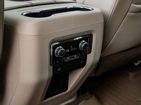 Used 2021 GMC Yukon Denali image 91