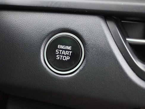 Used 2024 Kia Seltos EX image 30