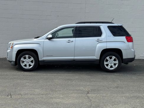 Used 2015 GMC Terrain SLE image 2