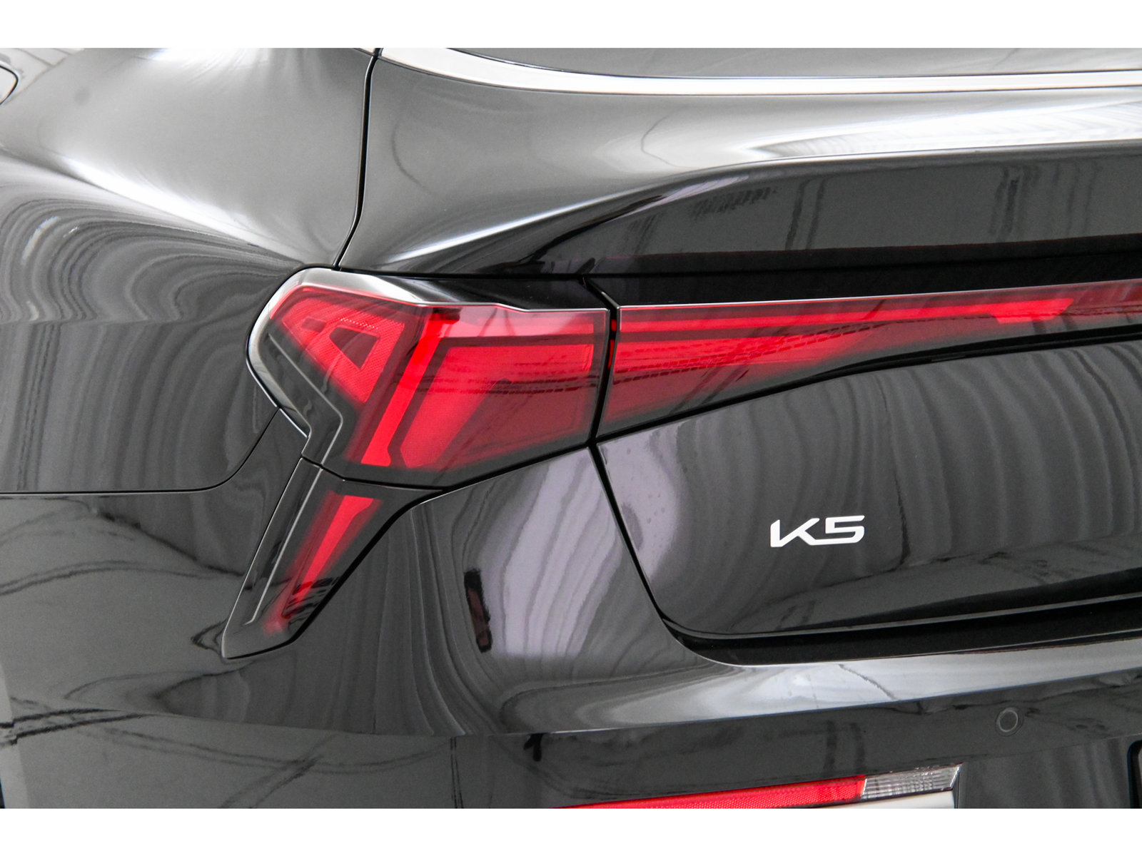 New 2027 Kia K5 LXS FWD image 10