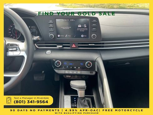 Used 2023 Hyundai Elantra SEL image 17