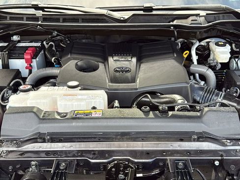 Used 2024 Toyota Tundra SR5 w/ SR5 Premium Package AWD/4WD image 34